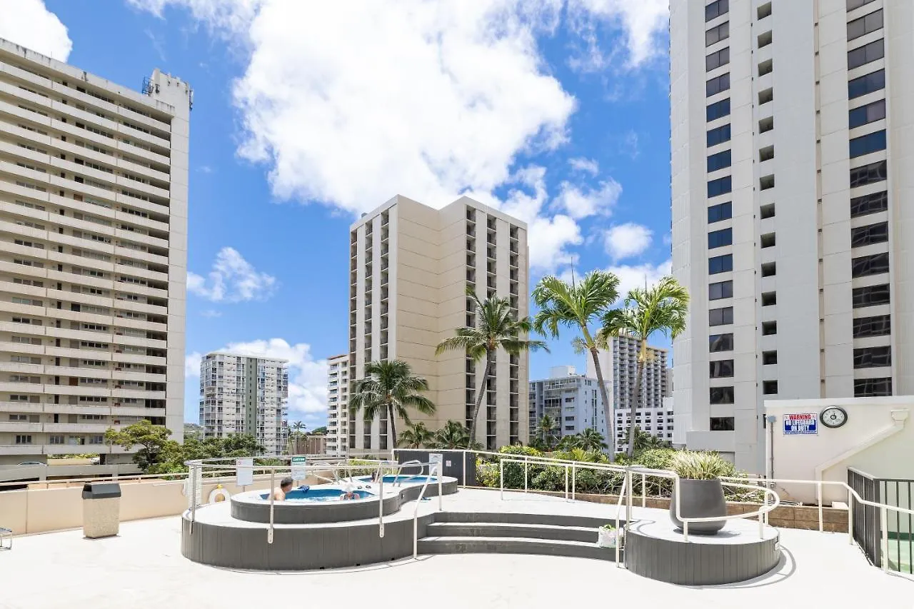 Beach Lover'S Haven, Cozy Condo With Ocean Views And Free Parking Honolulu Apartment